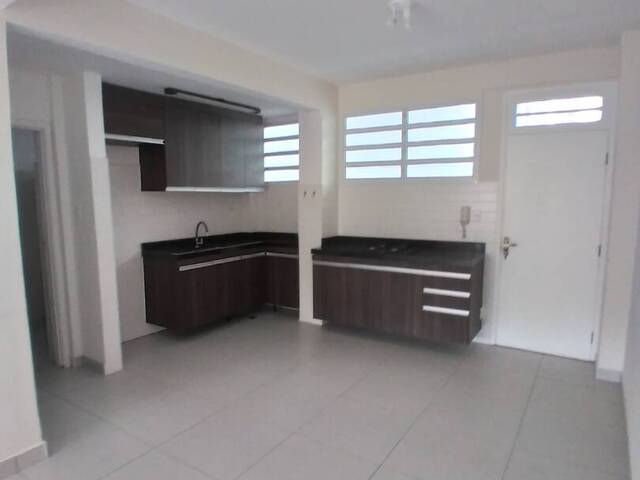 #525 - Apartamento para Venda em Santos - SP